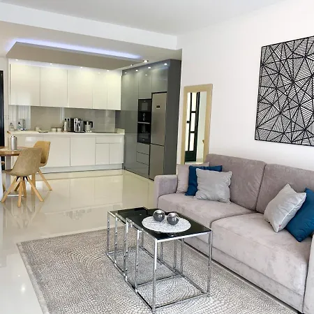 Exclusive Playa Elisa 1 Close To Sea 아파트